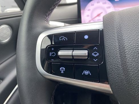 Used 2025 Genesis GV80 2.5T image 26