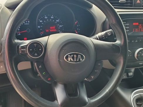 Used 2015 Kia Soul image 16