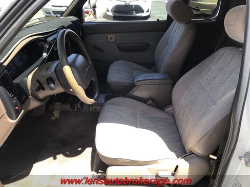 Used 1998 Toyota Tacoma 2WD Xtracab image 15