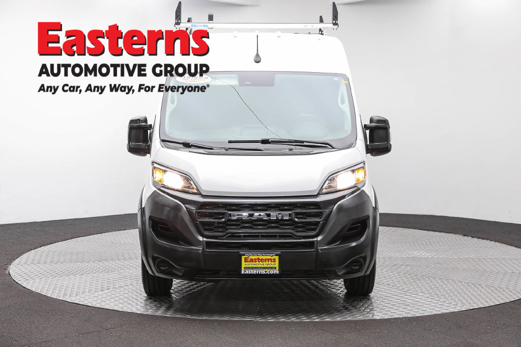 Used 2023 RAM ProMaster 2500 FWD image 3