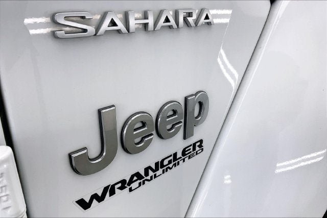Used 2021 Jeep Wrangler Unlimited Sahara AWD/4WD image 31
