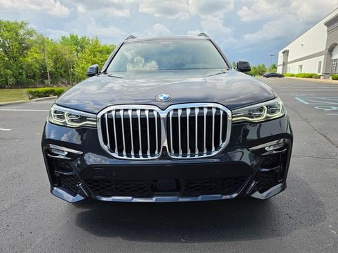 Used 2021 BMW X7 xDrive40i w/ M Sport Package AWD/4WD image 15