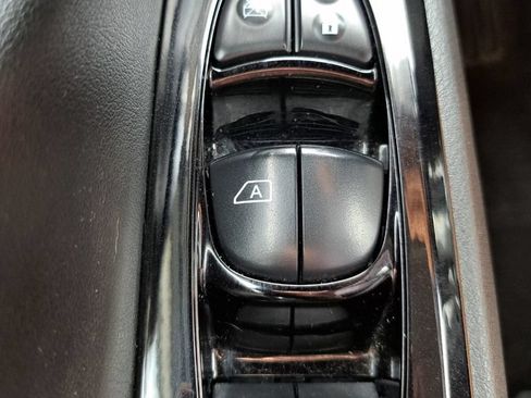 Used 2024 Nissan Altima 2.5 SR FWD image 15