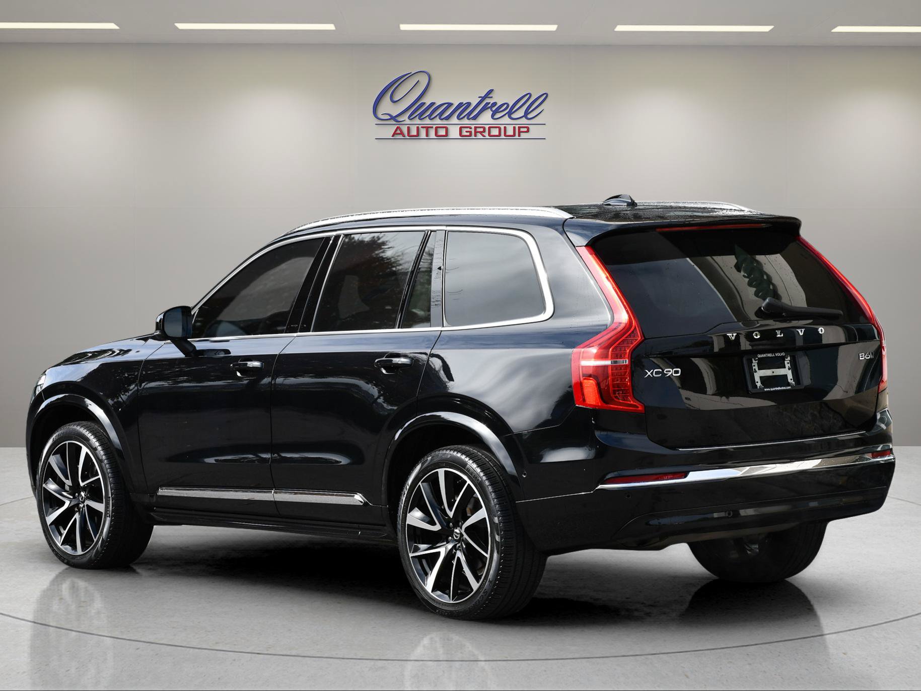 Used 2024 Volvo XC90 B6 Plus w/ Protection Package Premier AWD/4WD image 6