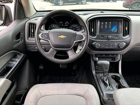 Used 2018 Chevrolet Colorado W/T w/ WT Convenience Package image 17