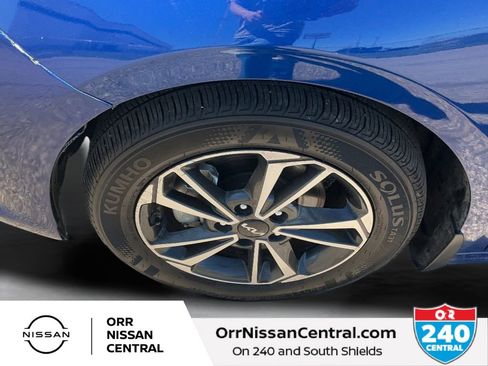 Used 2024 Kia Forte LXS w/ LXS Technology Package image 9