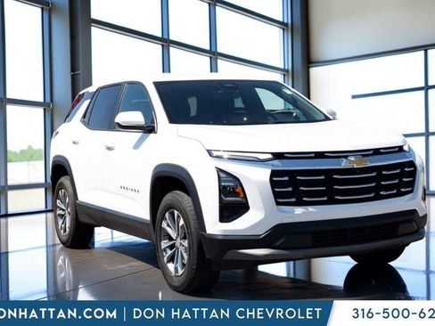 Used 2025 Chevrolet Equinox LT FWD image 22