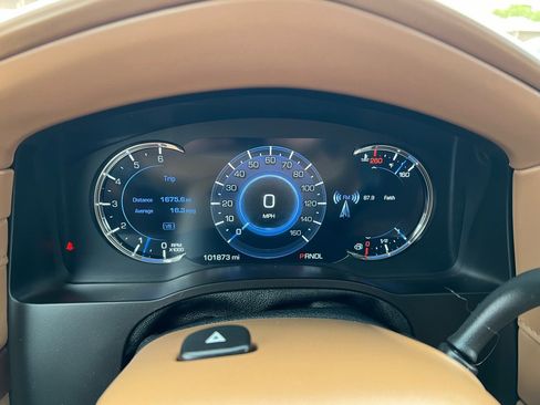 Used 2017 Cadillac Escalade ESV Platinum image 35