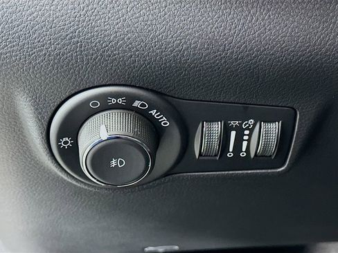 New 2026 Jeep Compass Limited image 14