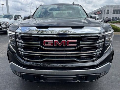 Used 2025 GMC Sierra 1500 SLT RWD image 9