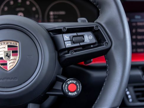 Certified 2026 Porsche 911 Carrera GTS RWD image 32