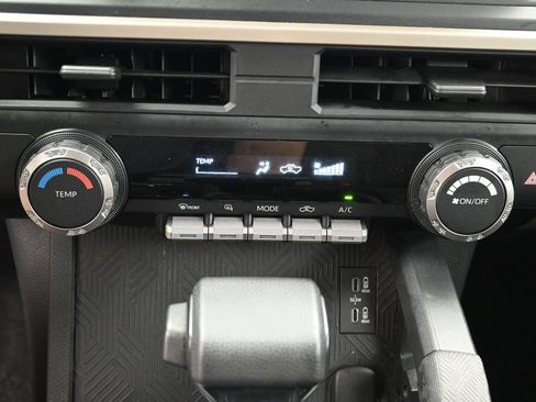 Certified 2024 Toyota Tacoma SR w/ SR Upgrade Package AWD/4WD image 23