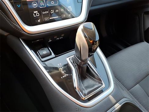 Used 2020 Subaru Outback Premium image 12