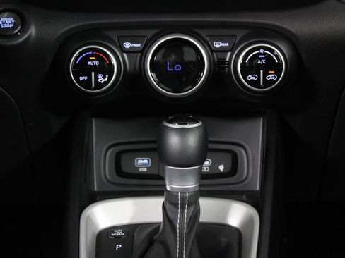 Certified 2026 Hyundai Venue SEL FWD image 22