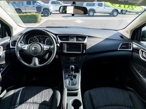 Used 2019 Nissan Sentra SV image 9