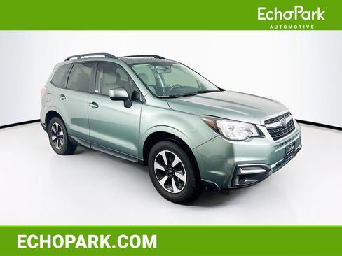 Used 2017 Subaru Forester 2.5i Premium AWD/4WD image 1