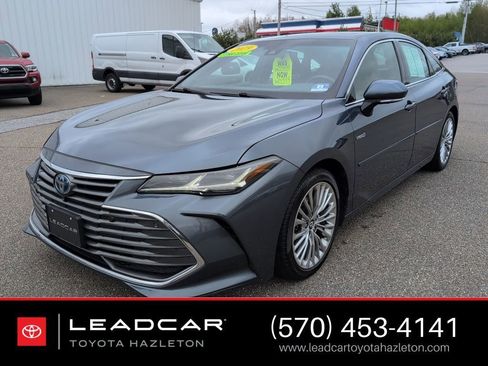 Used 2019 Toyota Avalon Limited w/ Advanced Safety Package FWD image 1