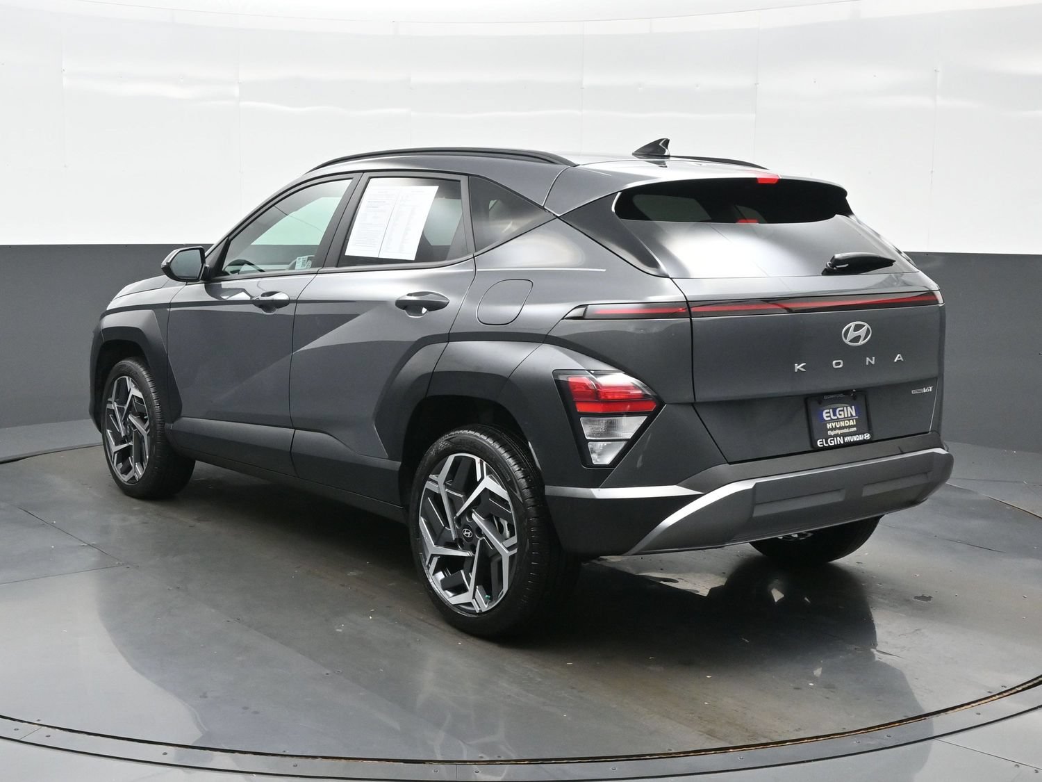 Used 2026 Hyundai Kona SEL Premium AWD/4WD image 4