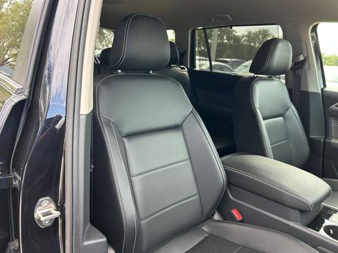 Used 2023 Volkswagen Atlas SE AWD/4WD image 33