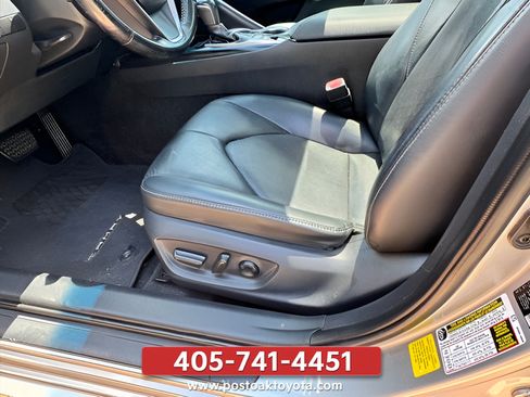 Used 2019 Toyota Camry XSE FWD image 22