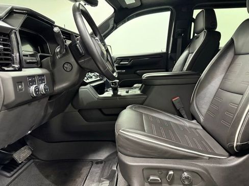Used 2023 GMC Sierra 1500 AT4X image 13