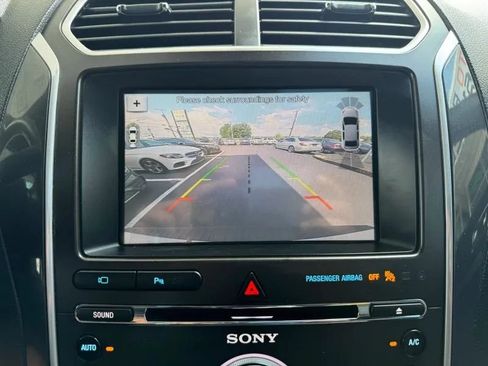 Used 2017 Ford Explorer Sport w/ Equipment Group 401A AWD/4WD image 35