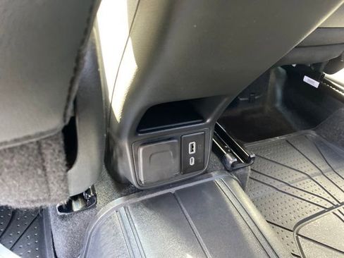 Certified 2024 Chevrolet TrailBlazer RS w/ Convenience Package image 20