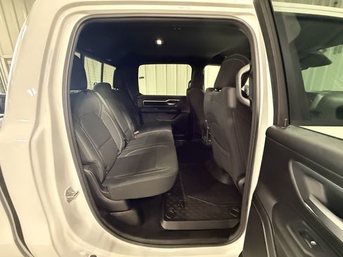 Used 2025 RAM 1500 Big Horn AWD/4WD image 7