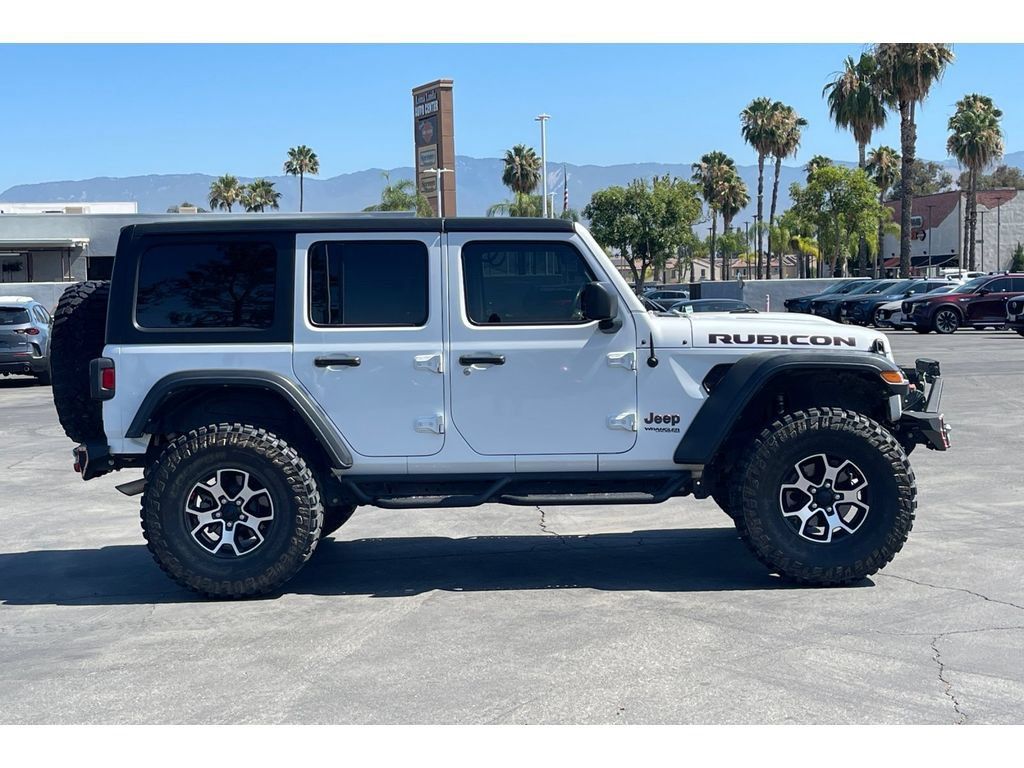Used 2022 Jeep Wrangler Unlimited Rubicon AWD/4WD image 7