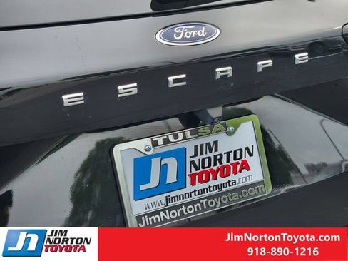 Used 2023 Ford Escape ST-Line Select w/ Tech Pack #2 AWD/4WD image 12