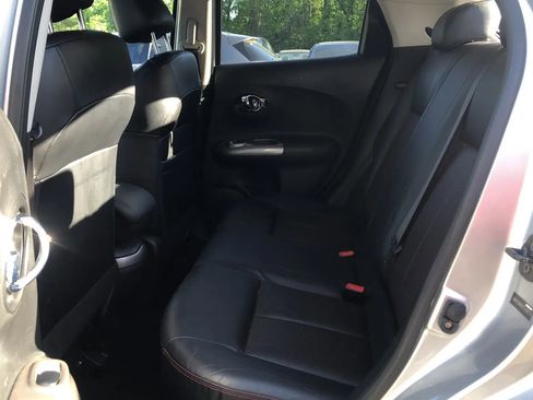 Used 2011 Nissan Juke SL image 25