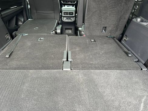 Used 2025 Volkswagen Atlas SE w/ Panoramic Sunroof Package image 15