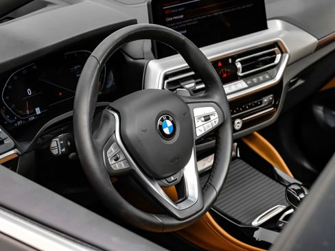 Used 2025 BMW X4 xDrive30i image 20