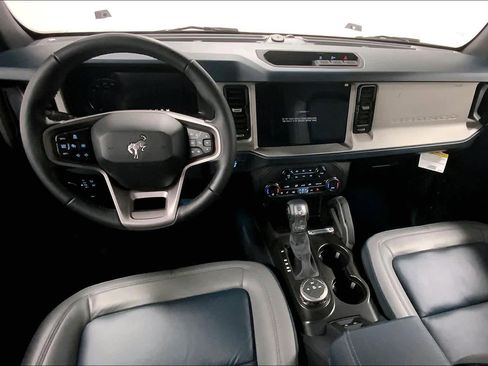 Certified 2024 Ford Bronco Outer Banks image 14