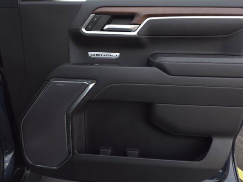 Used 2023 GMC Sierra 1500 Denali w/ Denali Reserve Package image 47