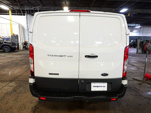 Used 2018 Ford Transit 250 130 Low Roof image 5