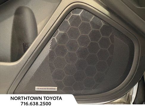 Used 2020 Subaru Outback Limited image 15