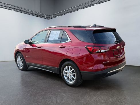 Used 2024 Chevrolet Equinox LT FWD image 5