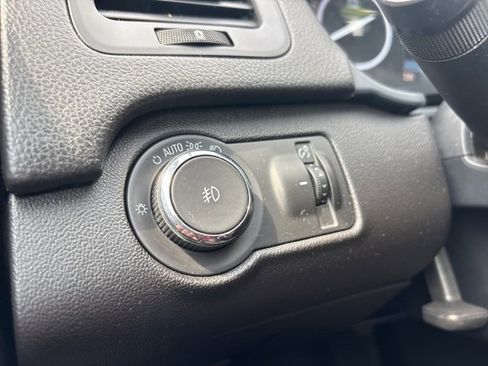 Used 2016 Buick Regal Premium image 32