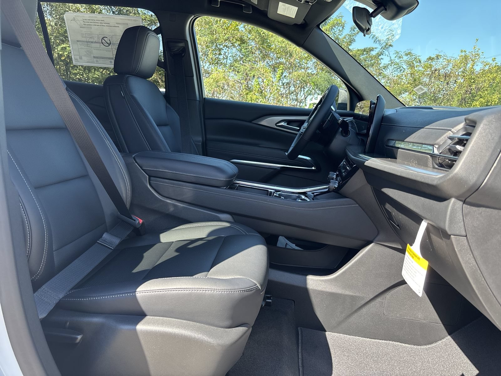 New 2027 Chevrolet Traverse LT FWD image 27