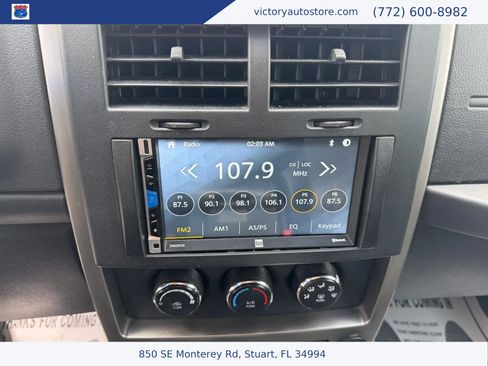 Used 2012 Jeep Liberty Sport AWD/4WD image 28