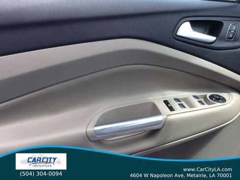 Used 2019 Ford Escape SEL image 13