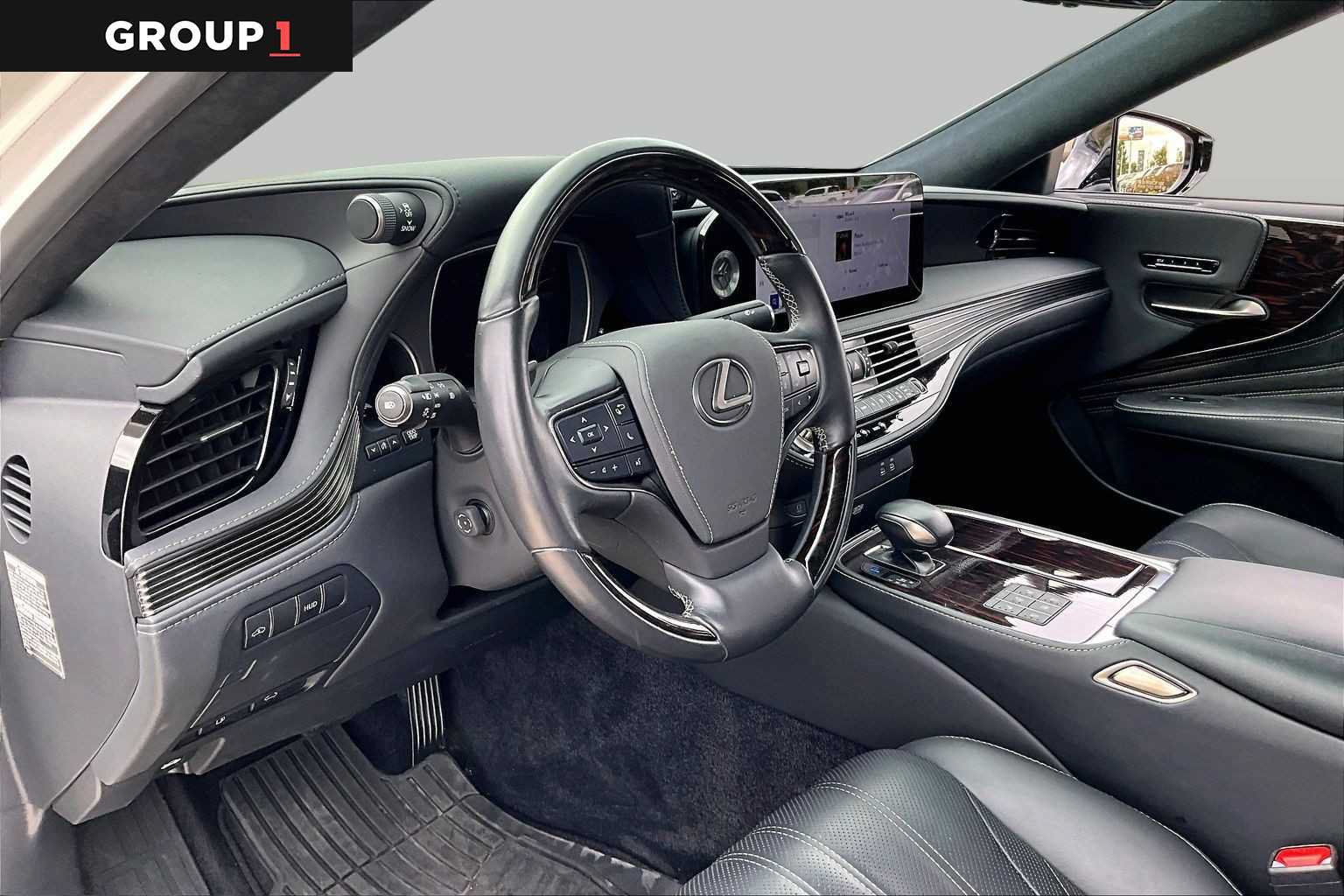 Certified 2023 Lexus LS 500 w/ Interior Upgrade Package RWD image 15