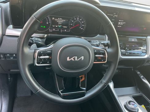 Used 2023 Kia Sorento EX FWD image 13