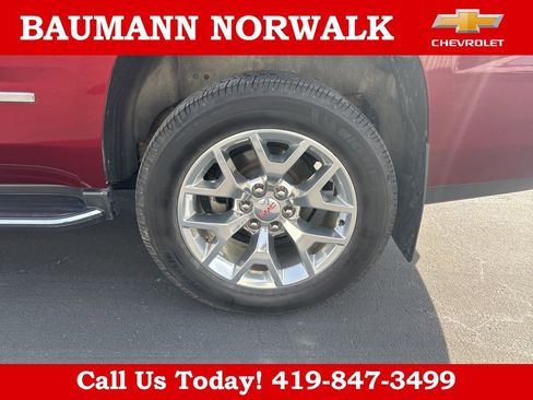 Used 2018 GMC Yukon SLT w/ Open Road Package image 10