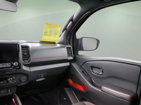 Used 2023 Nissan Frontier Pro-X w/ Pro Convenience Package image 17