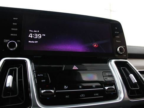 Used 2023 Kia Sorento SX Prestige image 23