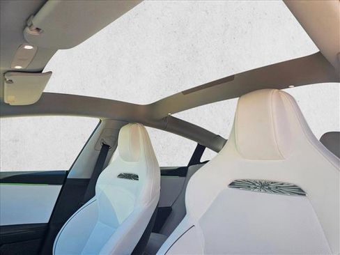 Used 2025 Tesla Model 3 Performance image 16