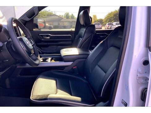 Used 2025 RAM 1500 Laramie w/ Sport Appearance Package AWD/4WD image 26