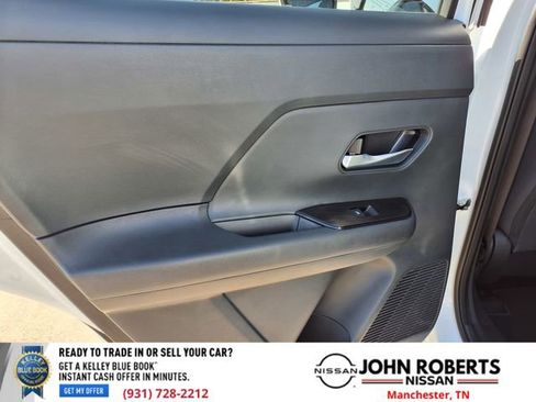 Certified 2025 Nissan Kicks SV image 10